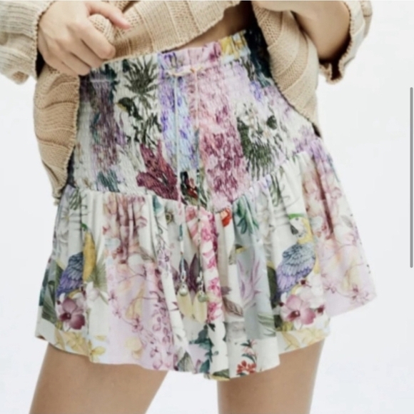 Zara Pants - Women’s Zara Floral Mix Print High Rise Flowy Cottagecore Bohemian Short Small